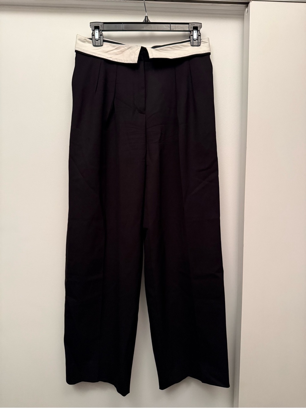 Babaton bureau pant, black size 0 - Picture 2 of 3